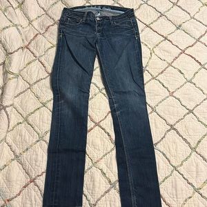 Kitson sz 27 x32 néw condition